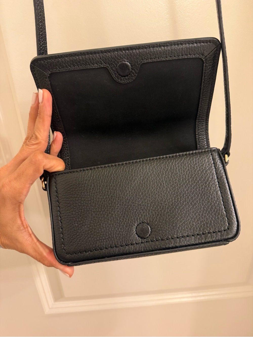 Marc Jacobs Groove Mini Black Pebbled Leather Crossbody Bag - Picture 6 of 11